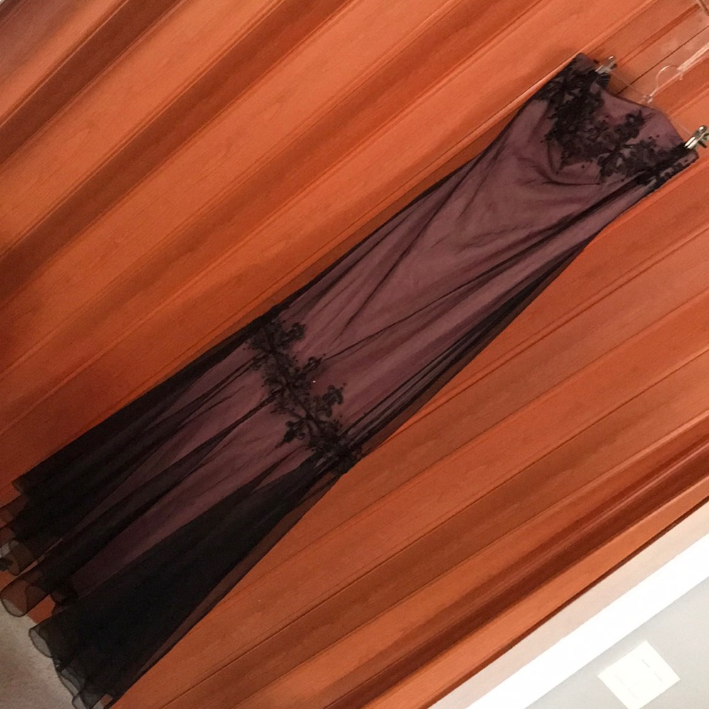 Mermaid dress, black and pink with beads size 9/10